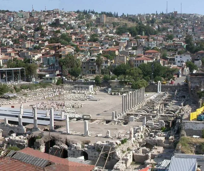 Smirnas agora (İzmir Agorası): ceļvedis pa senās Izmiras pilsētu