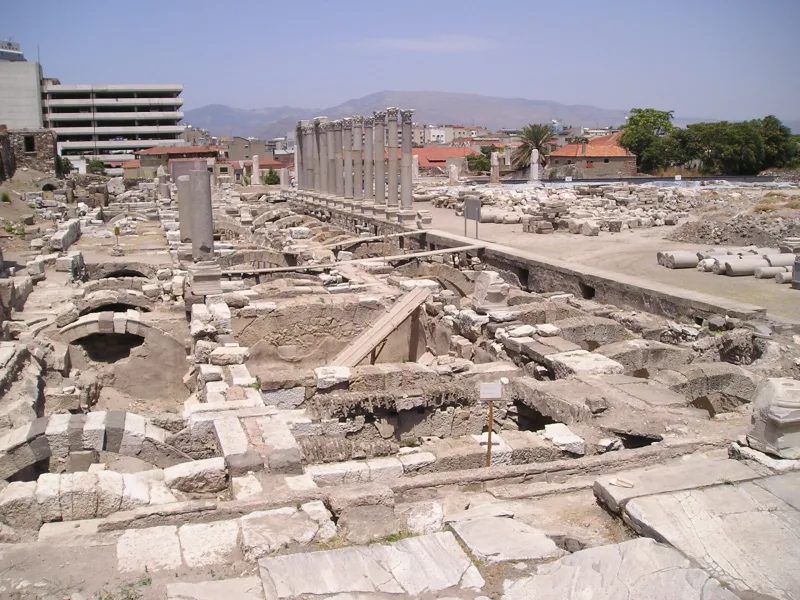 أغورا سميرنا (İzmir Agorası): دليل سياحي لإزمير القديمة
