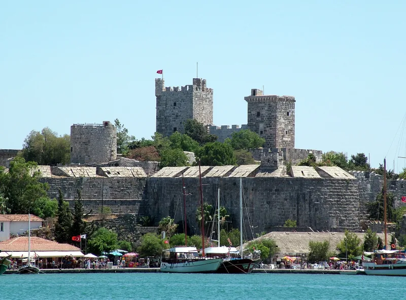 A Çeşme-kastély (Çeşme Castle) – oszmán erődítmény és múzeum az Égei-tenger partján