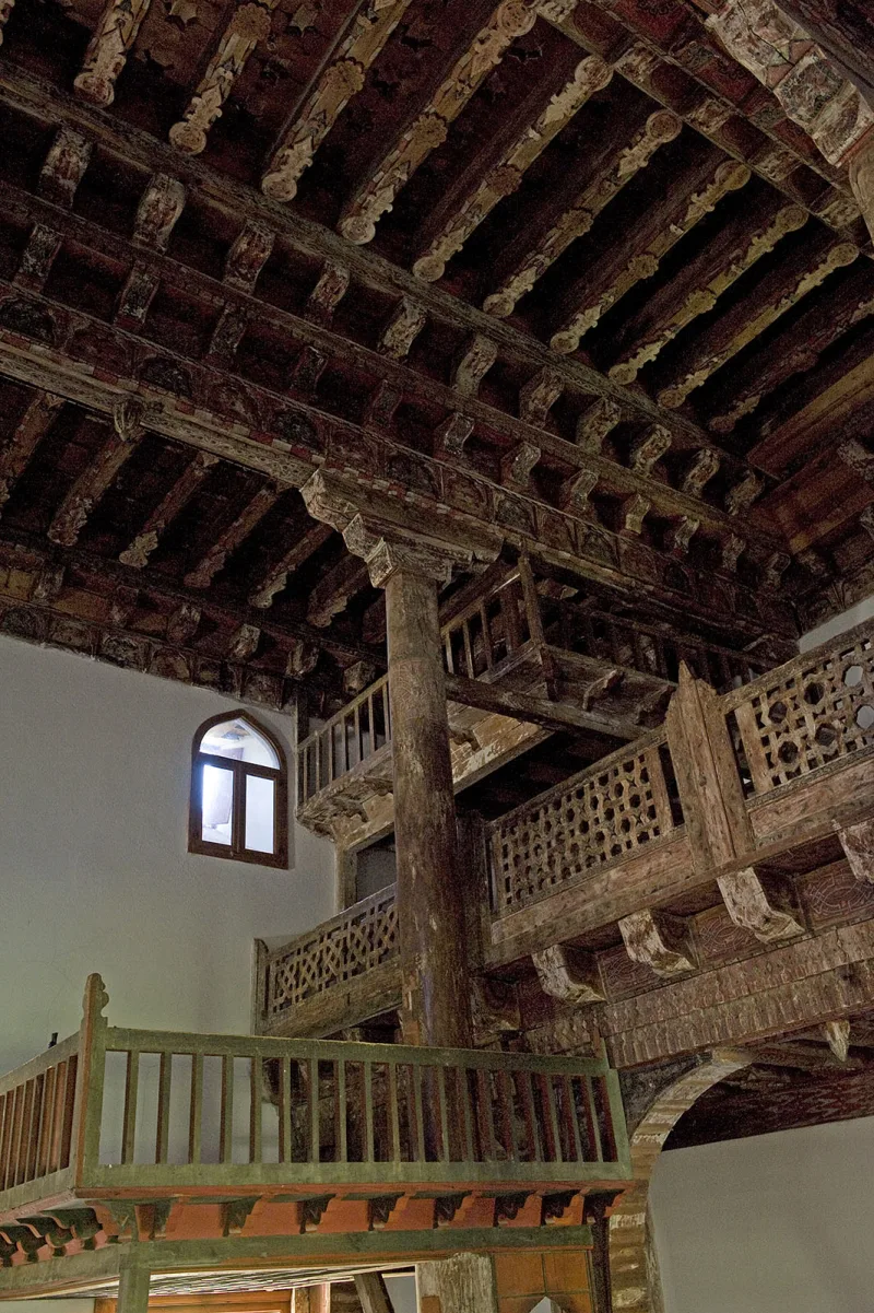 Kasaba'daki Mahmut Bey Camii — 14. yüzyıldan kalma ahşap bir cami