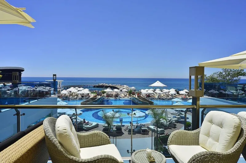 Azura Deluxe Resort and SPA Hotel