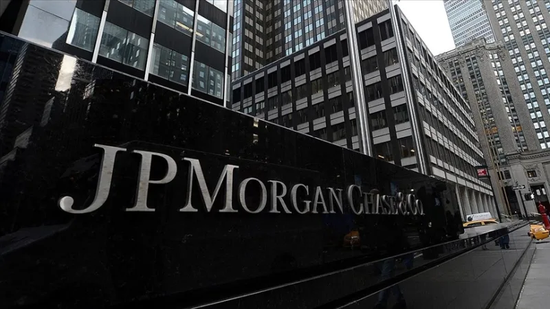 ЕЦБ оштрафовал JPMorgan на 12,2 млн евро за 