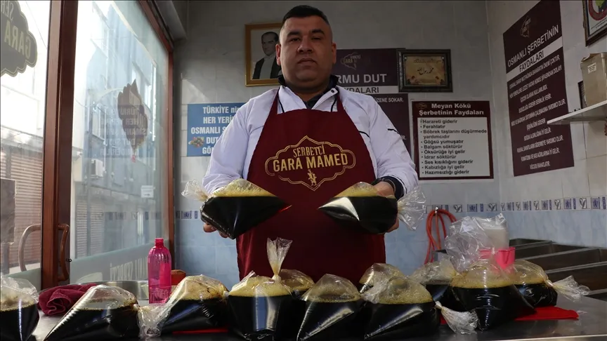 De onmisbare drank van de inwoners van Gaziantep bij iftar:: 