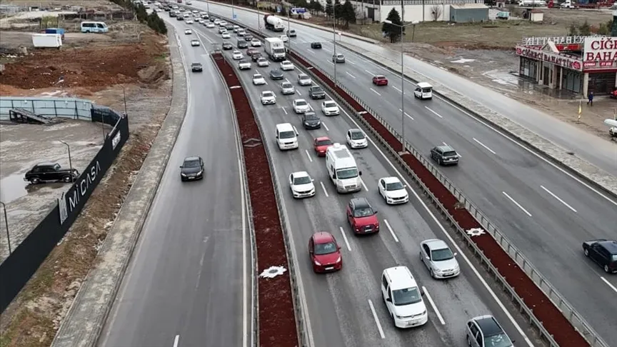 Pühadelt tagasi pöördujad tekitasid Kırıkkales liiklusummiku