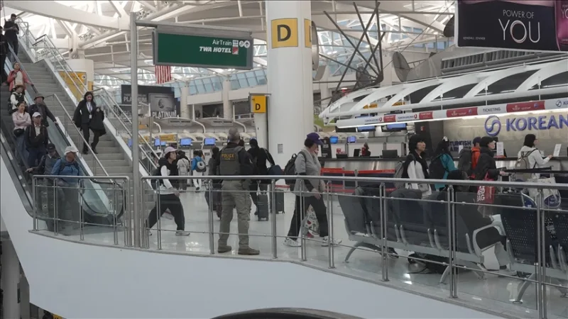 Trump heeft aangekondigd dat hij opdracht zal geven tot het uitbetalen van TSA-salarissen na de verstoringen op de luchthavens