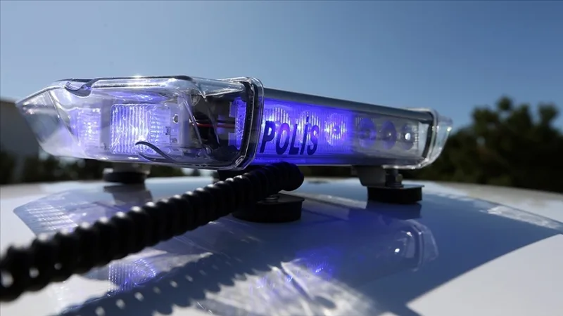 Er is een aanhoudingsbevel uitgevaardigd tegen 29 verdachten die fraude plegen met de chassisnummers van beschadigde voertuigen