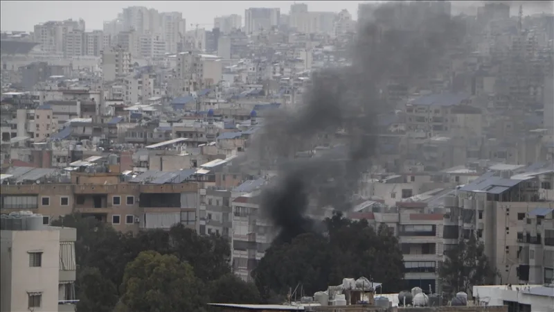 Bij een Israëlische aanval op een markt en een woning in het zuiden van Libanon zijn 8 mensen om het leven gekomen