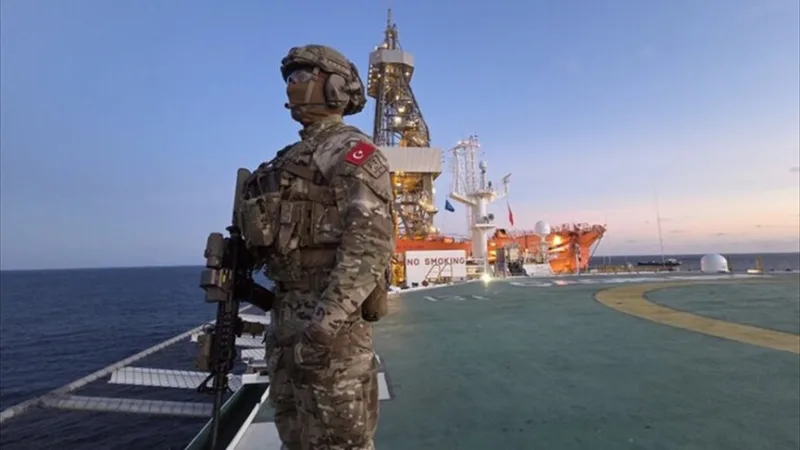 Mehmetçik pokračuje v doprovodu a hlídkové podpoře tureckých lodí v Somálsku