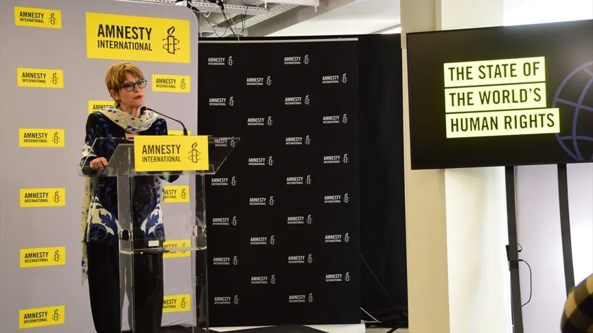 Amnesty International-secretaris-generaal Callamard verklaarde dat sommige landen de grondslagen van de mensenrechten ondermijnen