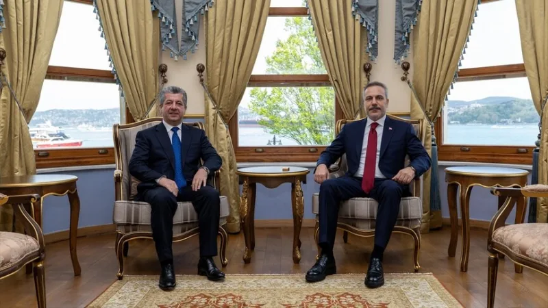 Міністр закордонних справ Фідан зустрівся в Стамбулі з прем'єр-міністром Іракського Курдистану Барзані